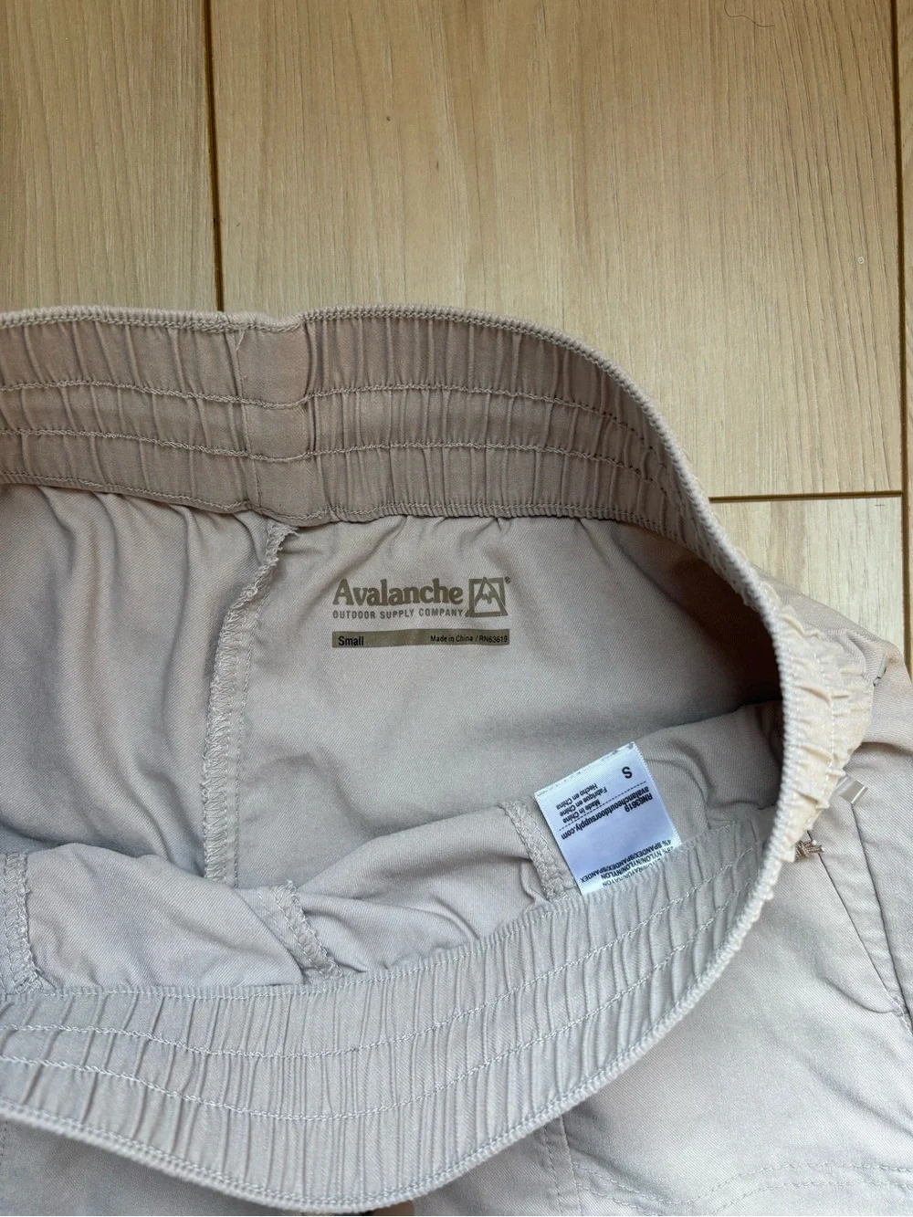 Avalanche Outdoor Supply Shorts Womens Small Beige Elastic Waist Lightweight